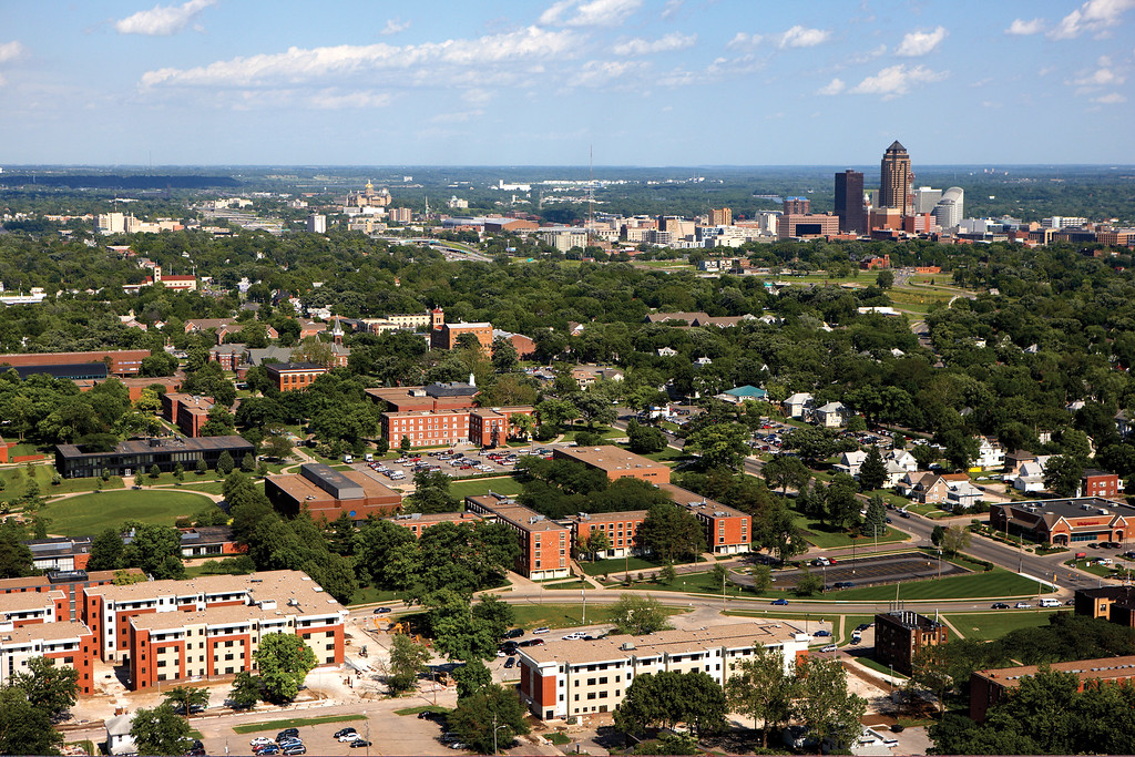 Aerial view of the Des Moines area