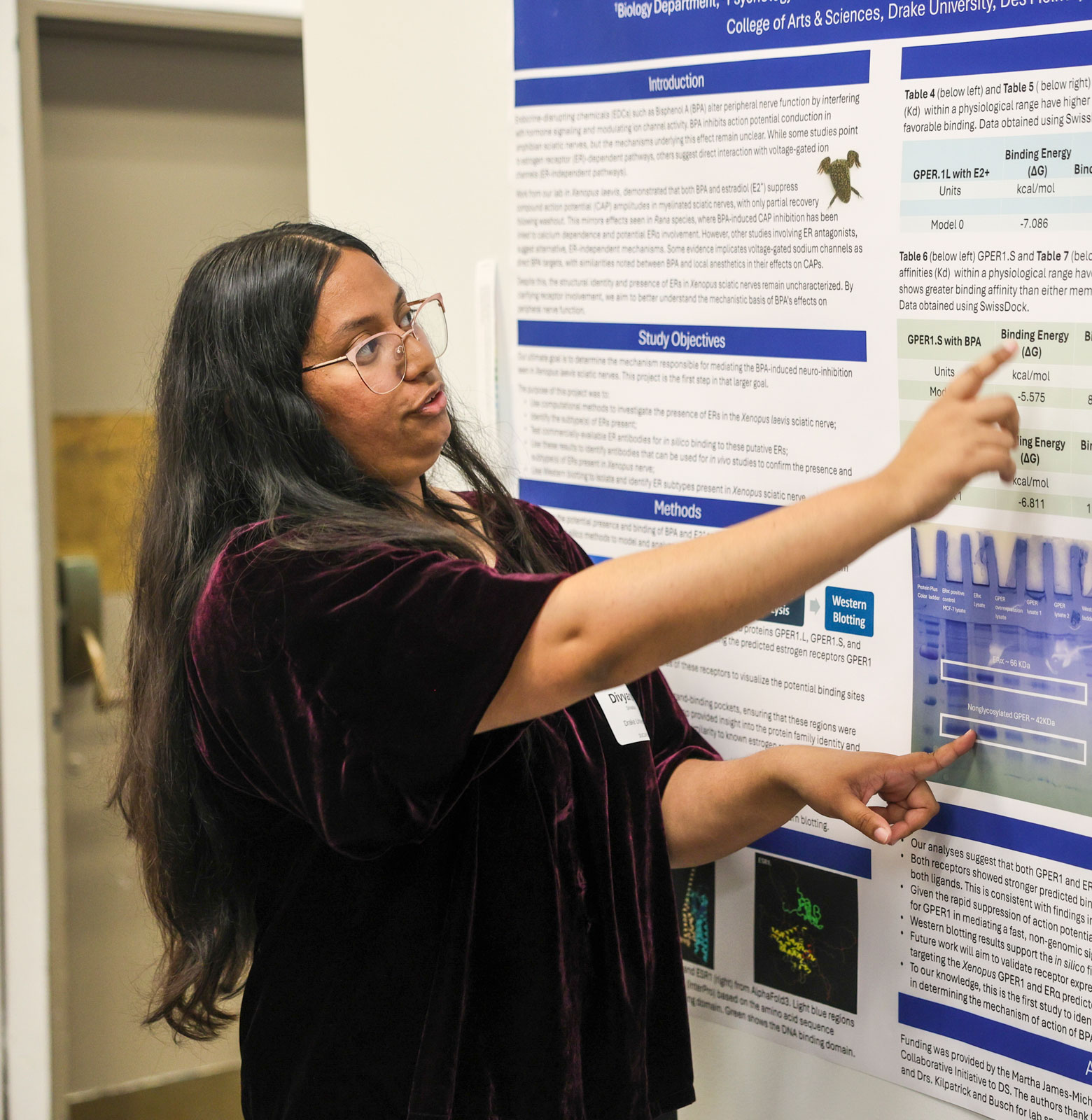Divyanshi Srivastava Presenting at DUCURS 2026