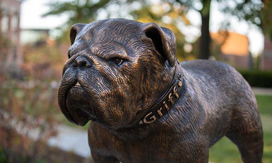 Bulldog Plaza - Griff I statue